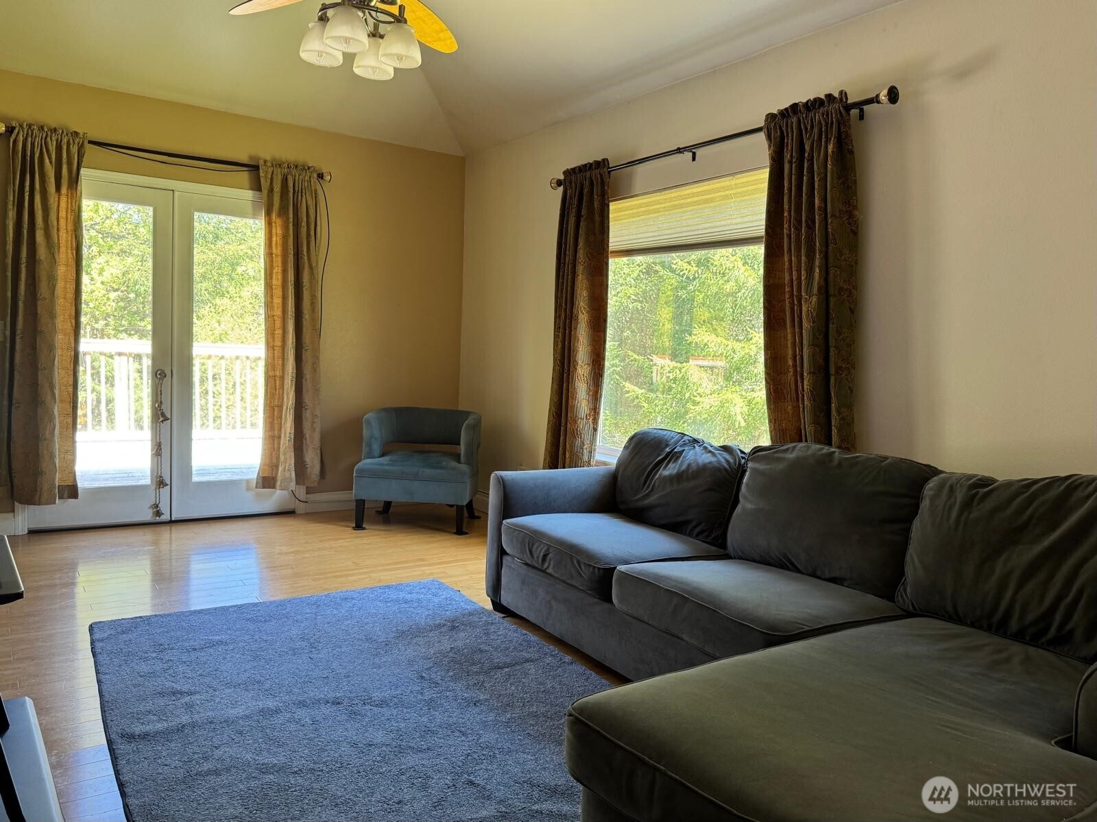 151 W Clark Rd