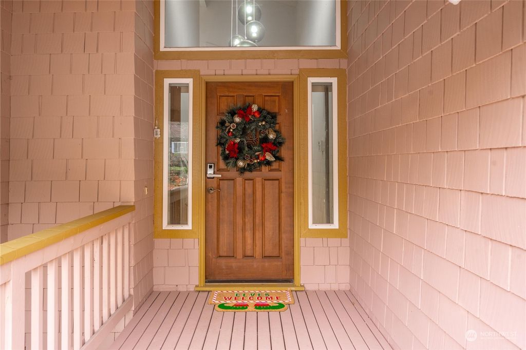 Photo of 16914 SE 41st Street, Bellevue, WA 98008 (MLS # 2183088)