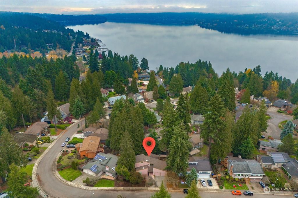 Photo of 16914 SE 41st Street, Bellevue, WA 98008 (MLS # 2183088)