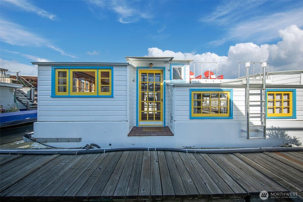 Photo of 1080 W Ewing Place #W-14, Seattle, WA 98119 (MLS # 2333435)