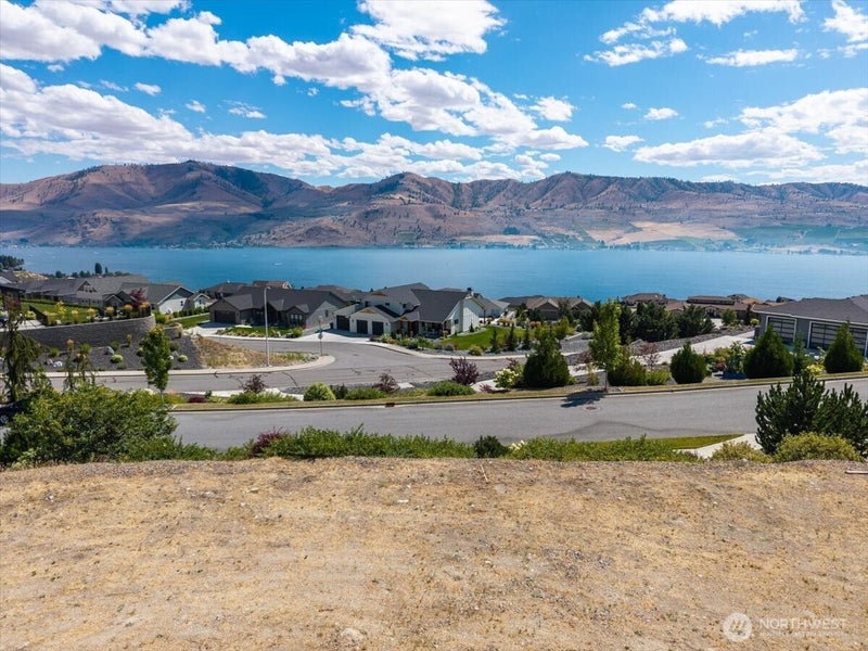 38 Madrona Lane