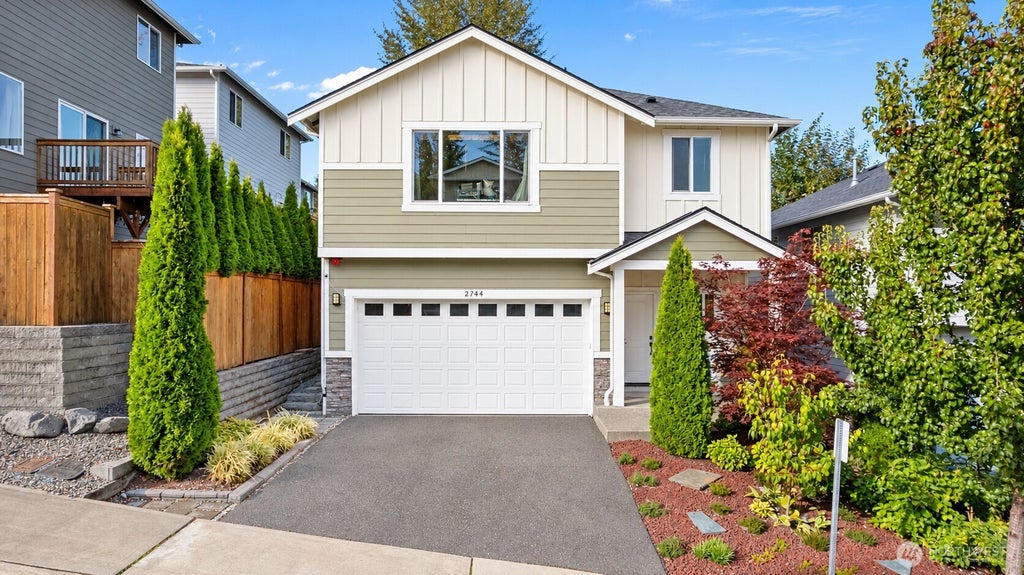 Photo of 2744 S 120th Place, Burien, WA 98168 (MLS # 2594523)