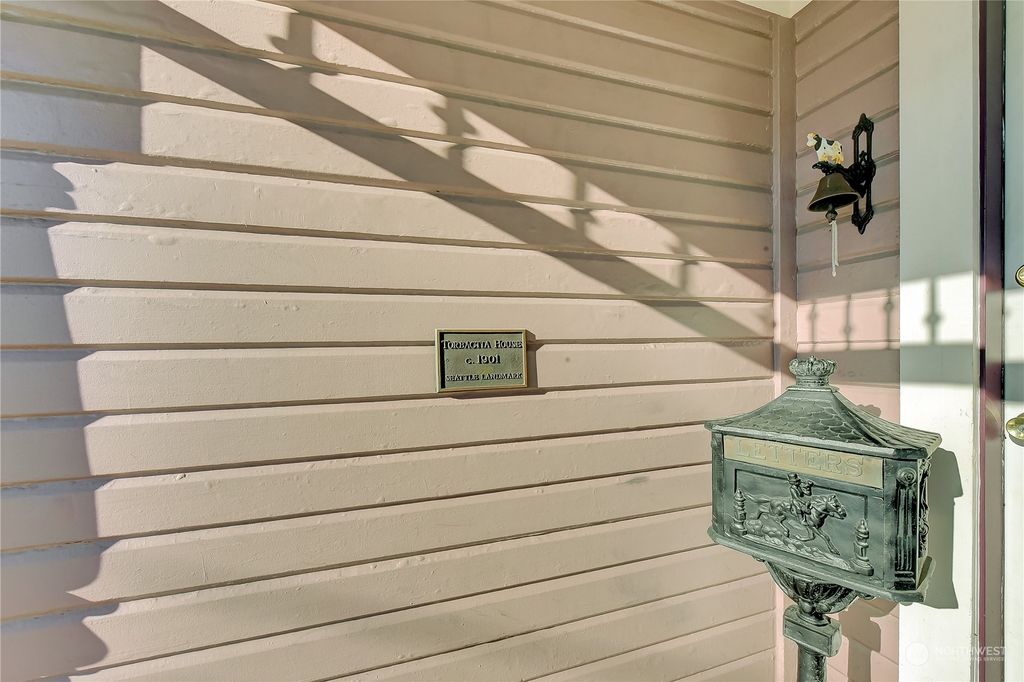 Photo of 2014 14th Avenue W, Seattle, WA 98119 (MLS # 2050281)
