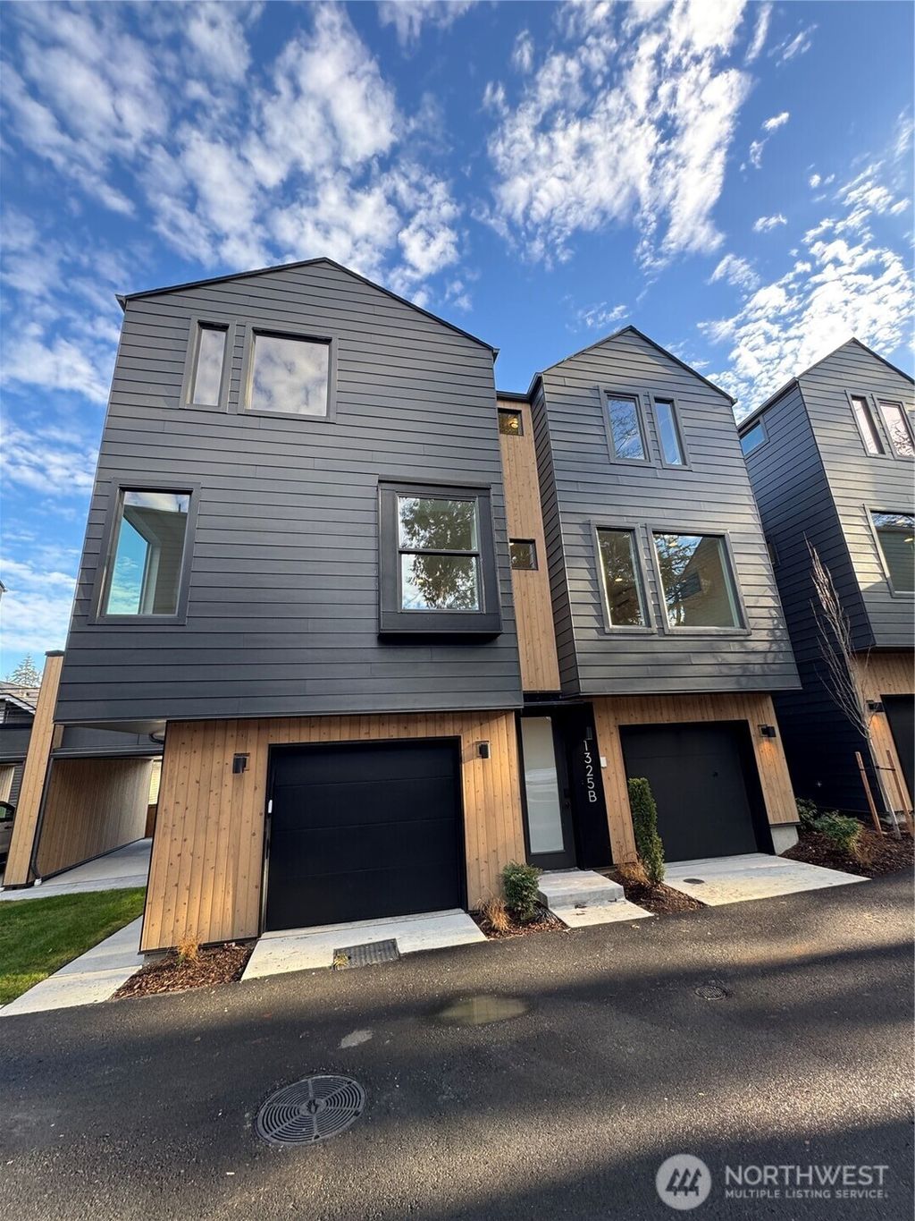 Photo of 1317 N 185th Street #B, Shoreline, WA 98133 (MLS # 2362118)