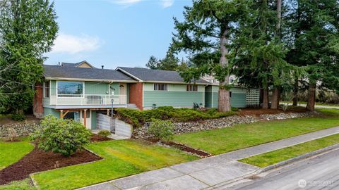 Photo of 2217 23rd Street, Anacortes, WA 98221 (MLS # 2474582)
