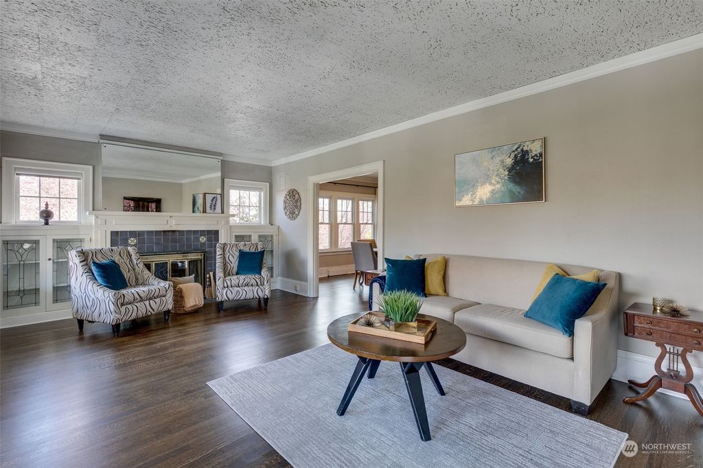 Photo of 1522 Warren Avenue N, Seattle, WA 98109 (MLS # 2057268)
