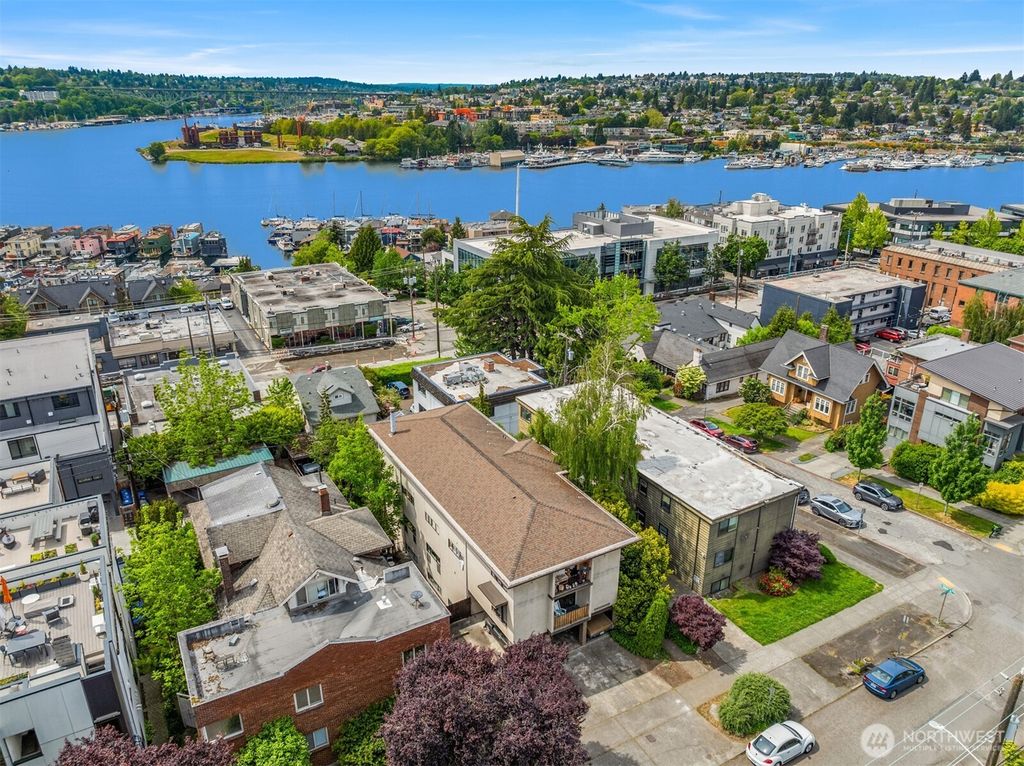 Photo of 2633 Franklin Avenue E #102, Seattle, WA 98102 (MLS # 2526844)