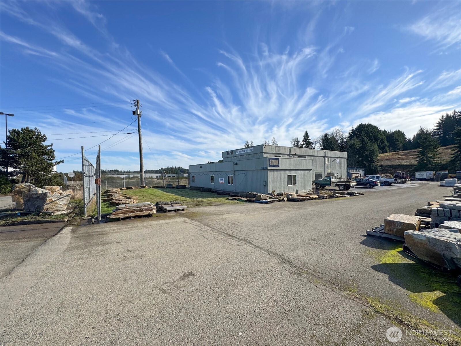 3368 E Highway 101