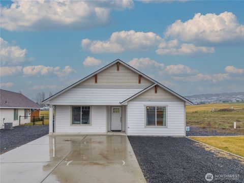 Photo of 6549 SE Hwy 262 #17, Othello, WA 99344 (MLS # 2480335)