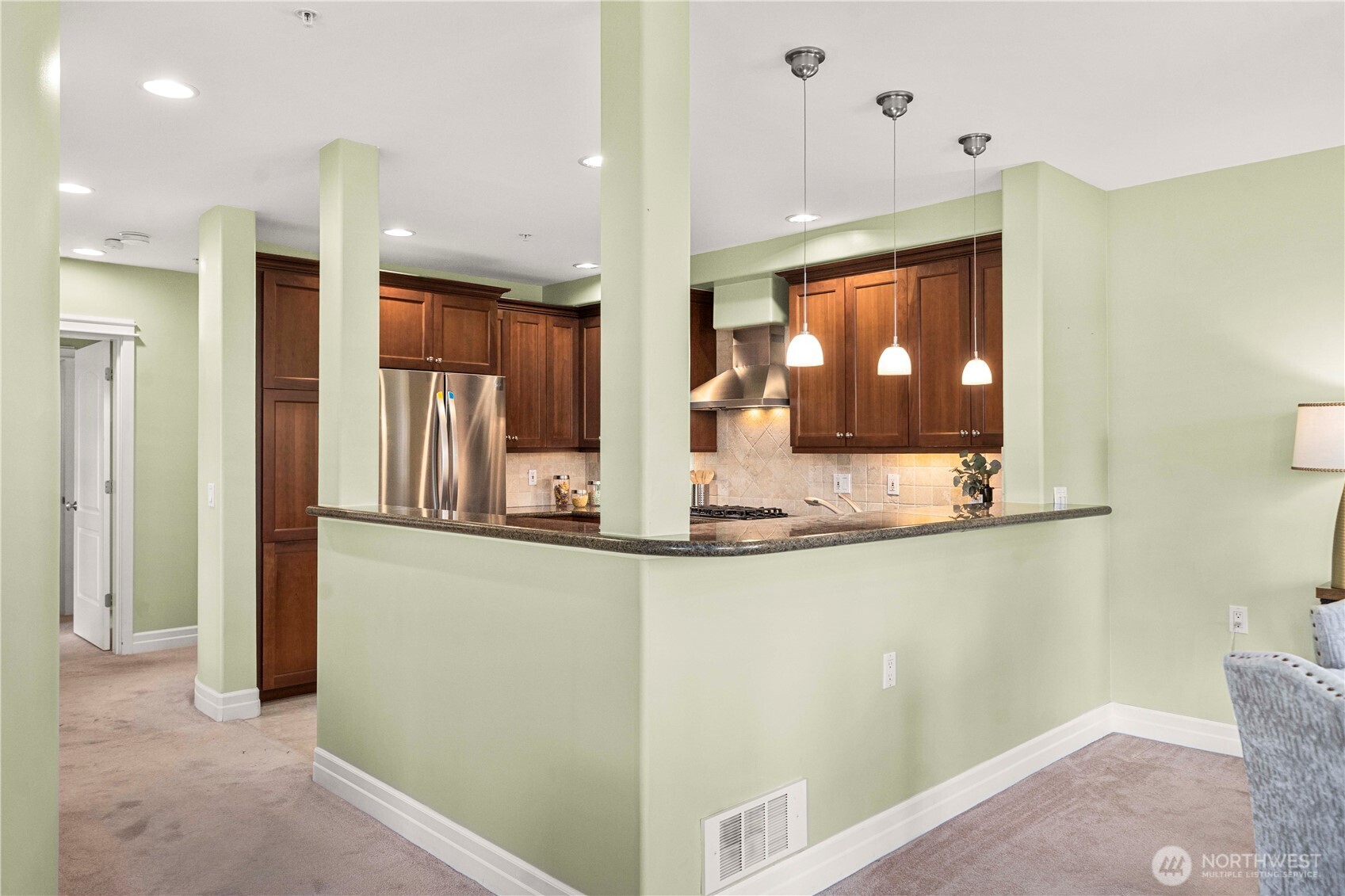 2551 Thorndyke Avenue W 102