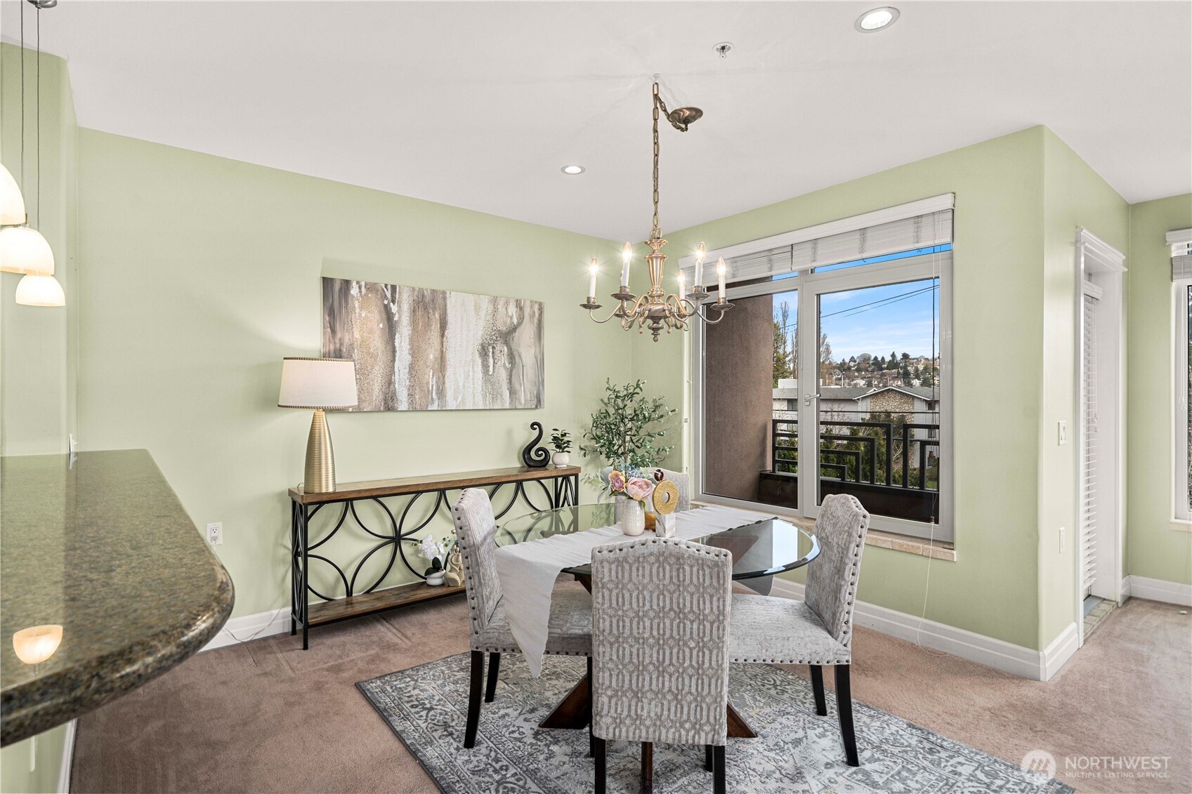 2551 Thorndyke Avenue W 102