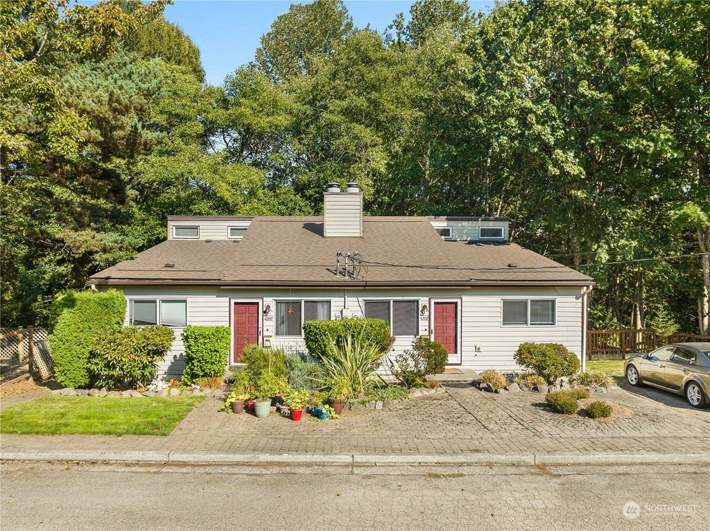 Photo of 4200 28th Avenue SW, Seattle, WA 98126 (MLS # 2158055)
