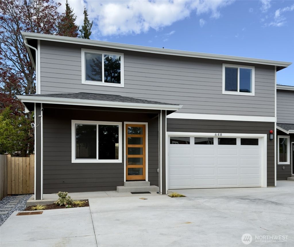 Photo of 648 SW 139th Street, Burien, WA 98166 (MLS # 2492870)
