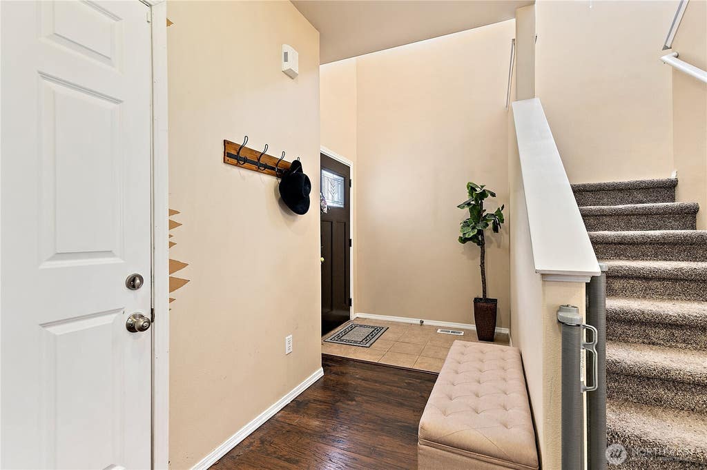 Photo of 111 178th Street Ct E, Spanaway, WA 98387 (MLS # 2541181)