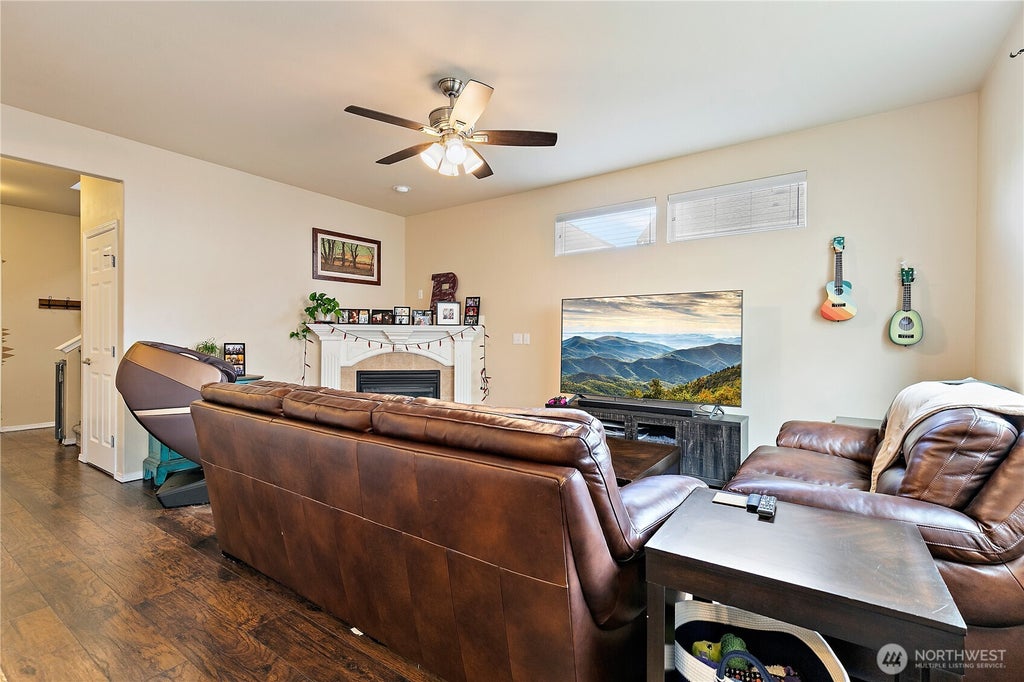 Photo of 111 178th Street Ct E, Spanaway, WA 98387 (MLS # 2541181)