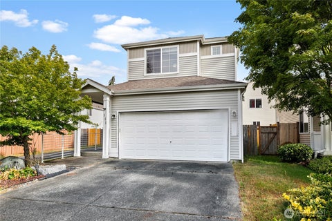 Photo of 111 178th Street Ct E, Spanaway, WA 98387 (MLS # 2541181)