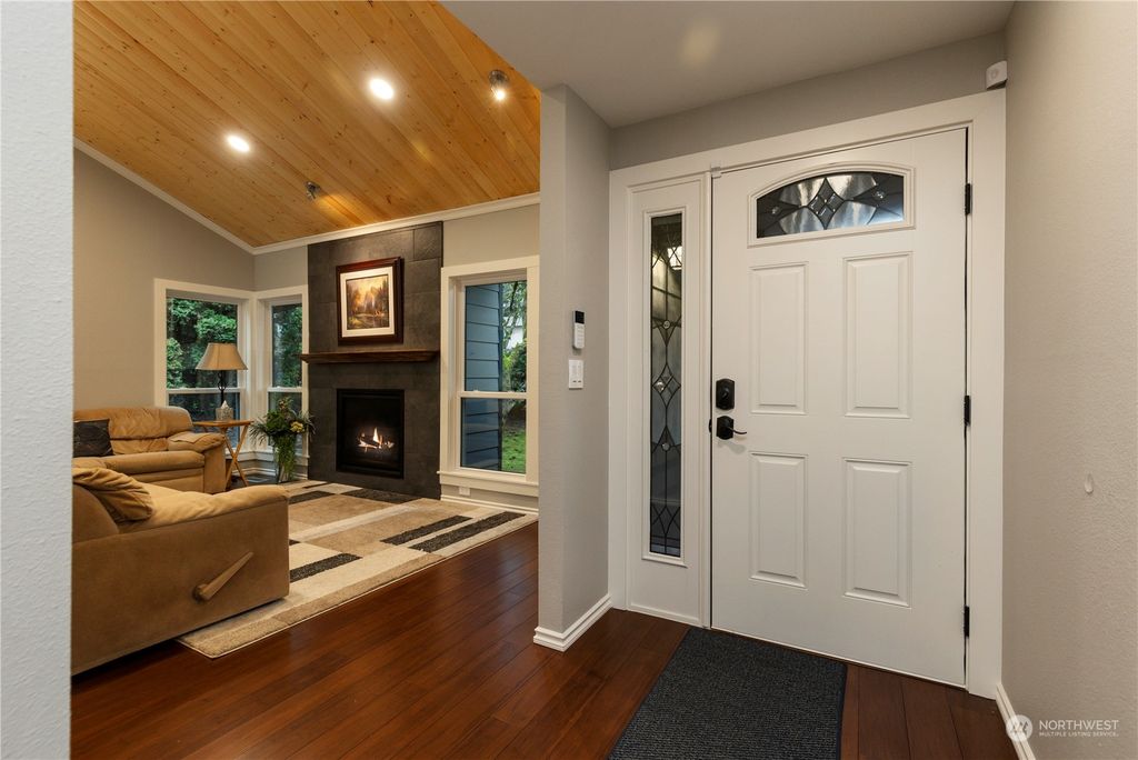 Photo of 22117 1st Place W, Bothell, WA 98021 (MLS # 2205005)