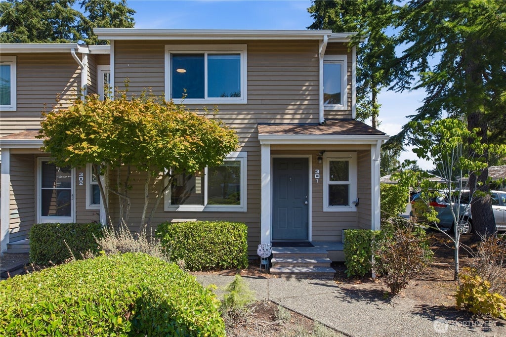 Photo of 23906 12th Place S #301, Des Moines, WA 98198 (MLS # 2574166)