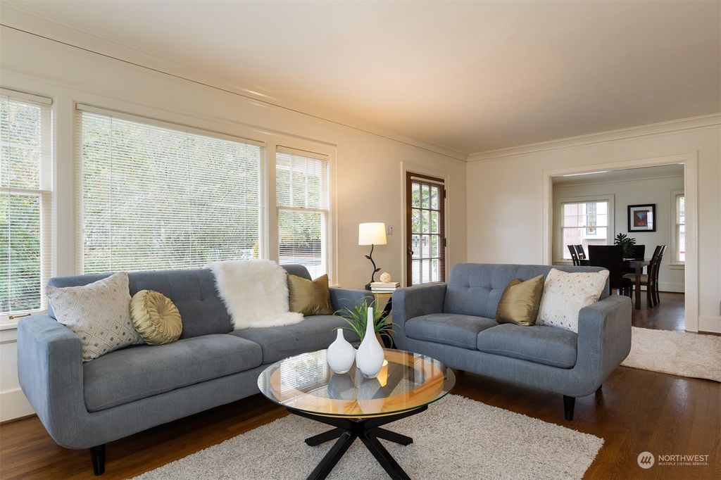 Photo of 452 Crockett St, Seattle, WA 98109 (MLS # 2010512)