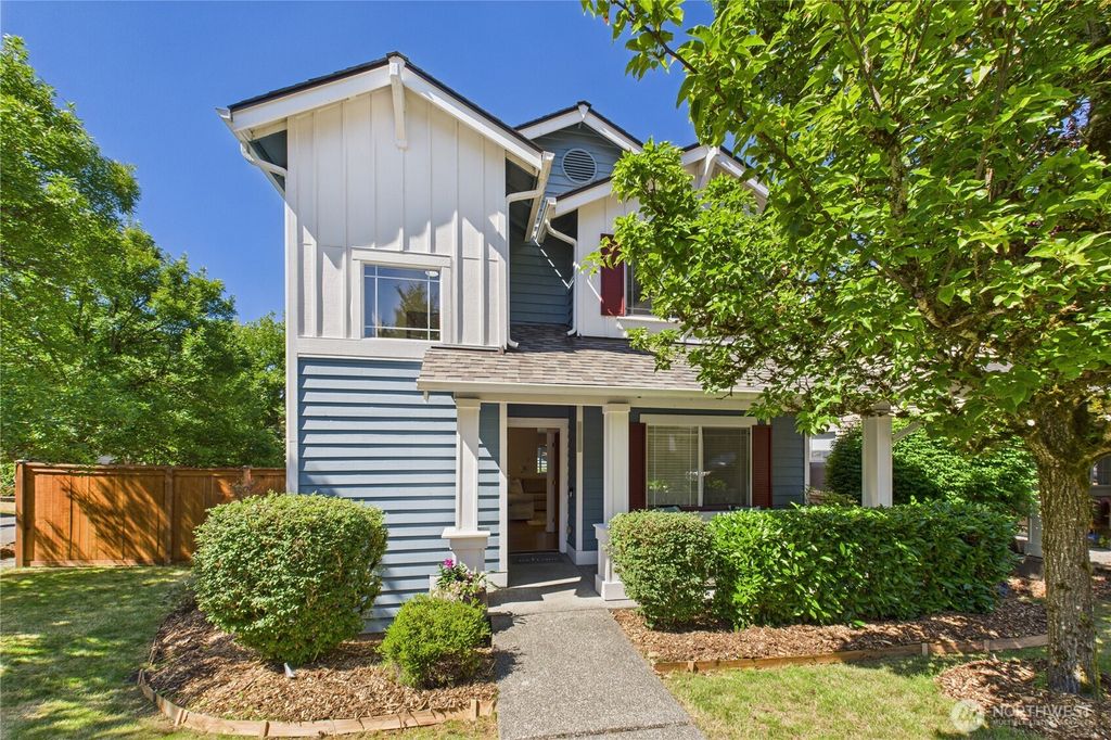 Photo of 9809 223rd Pl NE Pl, Redmond, WA 98053 (MLS # 2419847)