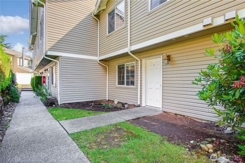 Photo of 2100 S 336th Street #Q3, Federal Way, WA 98003 (MLS # 2541056)