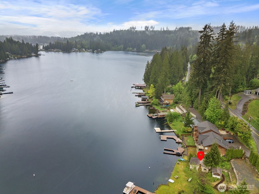 Photo of 2702 Middle Shore Road, Snohomish, WA 98296 (MLS # 2525243)