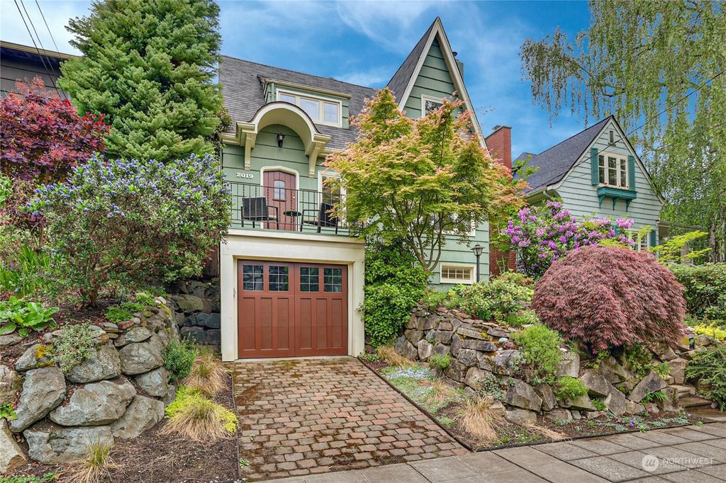 Photo of 2019 23rd Avenue E, Seattle, WA 98112 (MLS # 2243908)