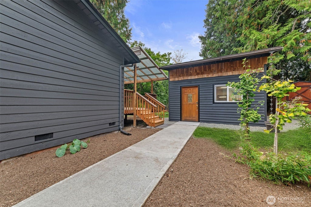 Photo of 14415 105th Avenue NE, Kirkland, WA 98034 (MLS # 2587029)