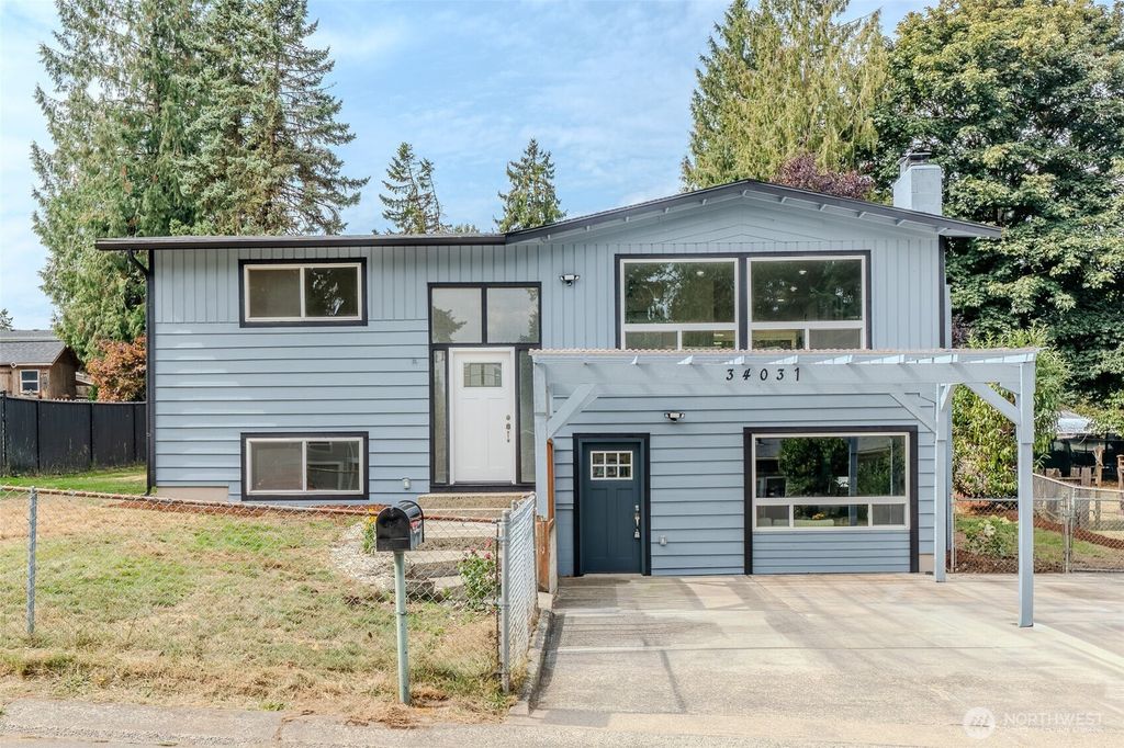 Photo of 34031 51st Avenue S, Auburn, WA 98001 (MLS # 2430518)