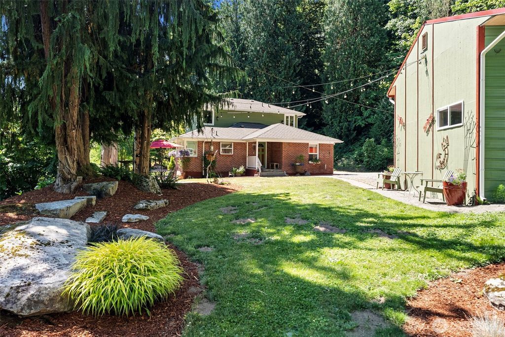 Photo of 17401 Renton Maple Valley Road SE, Maple Valley, WA 98038 (MLS # 2488384)
