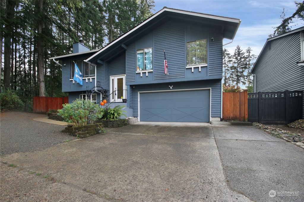 Photo of 26612 Timberlane Drive SE, Covington, WA 98042 (MLS # 2013430)