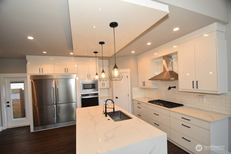 6219 Fernridge Court