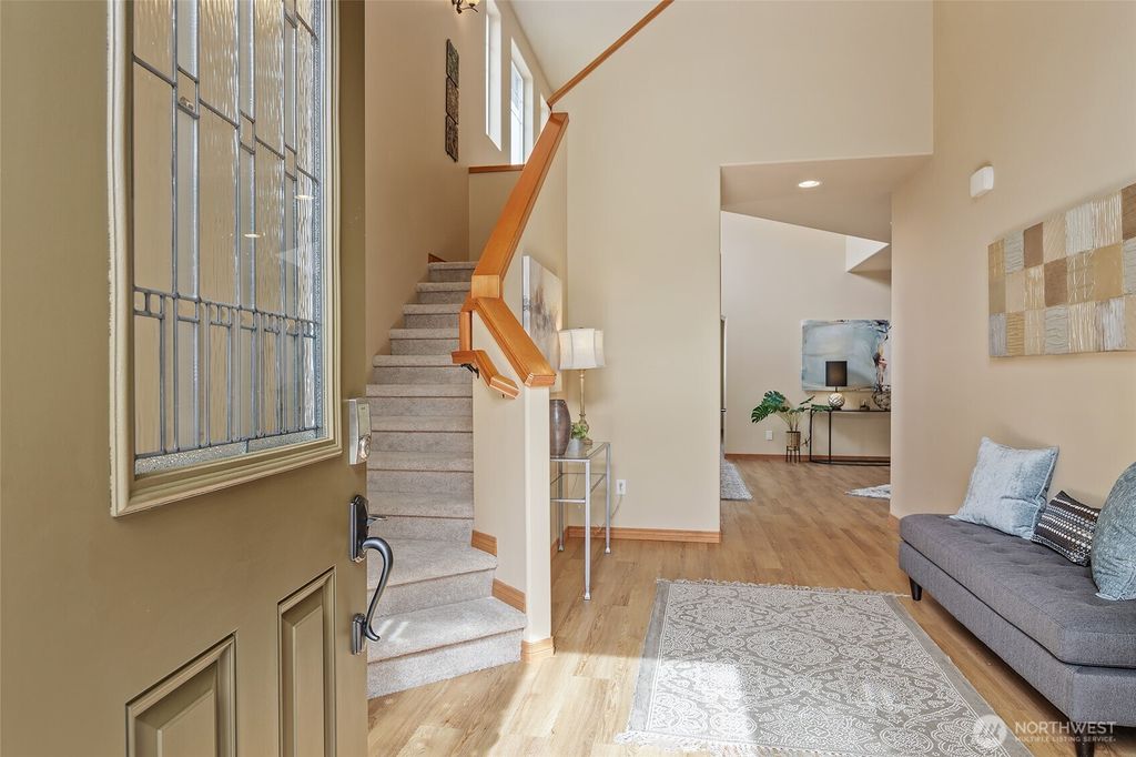 Photo of 1013 Campbell Avenue, Mukilteo, WA 98275 (MLS # 2346136)