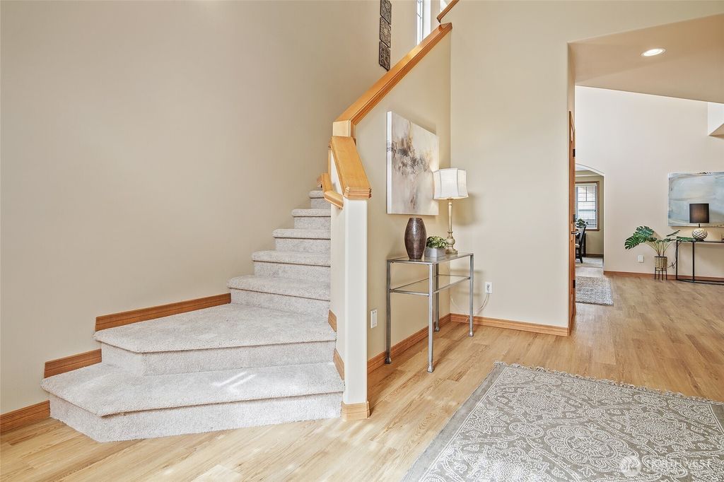 Photo of 1013 Campbell Avenue, Mukilteo, WA 98275 (MLS # 2346136)