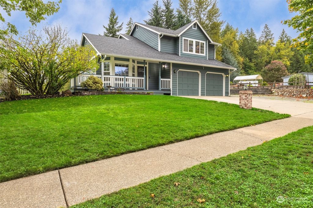 Photo of 16312 SE 318th Street, Auburn, WA 98092 (MLS # 2173127)