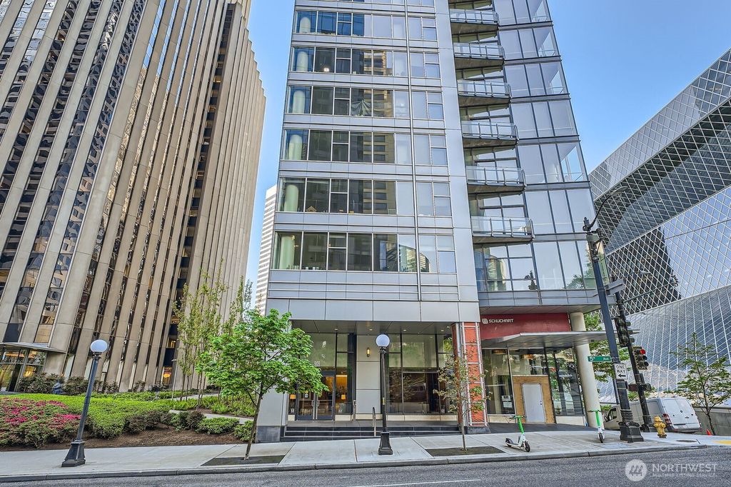 Photo of 909 5th Avenue #701, Seattle, WA 98104 (MLS # 2369779)