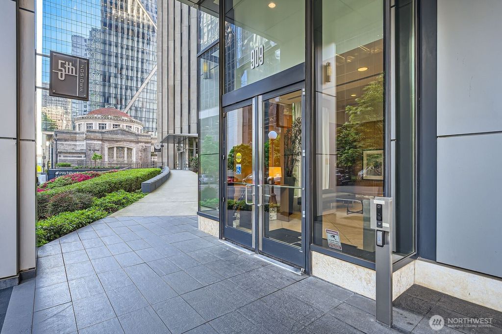 Photo of 909 5th Avenue #701, Seattle, WA 98104 (MLS # 2369779)