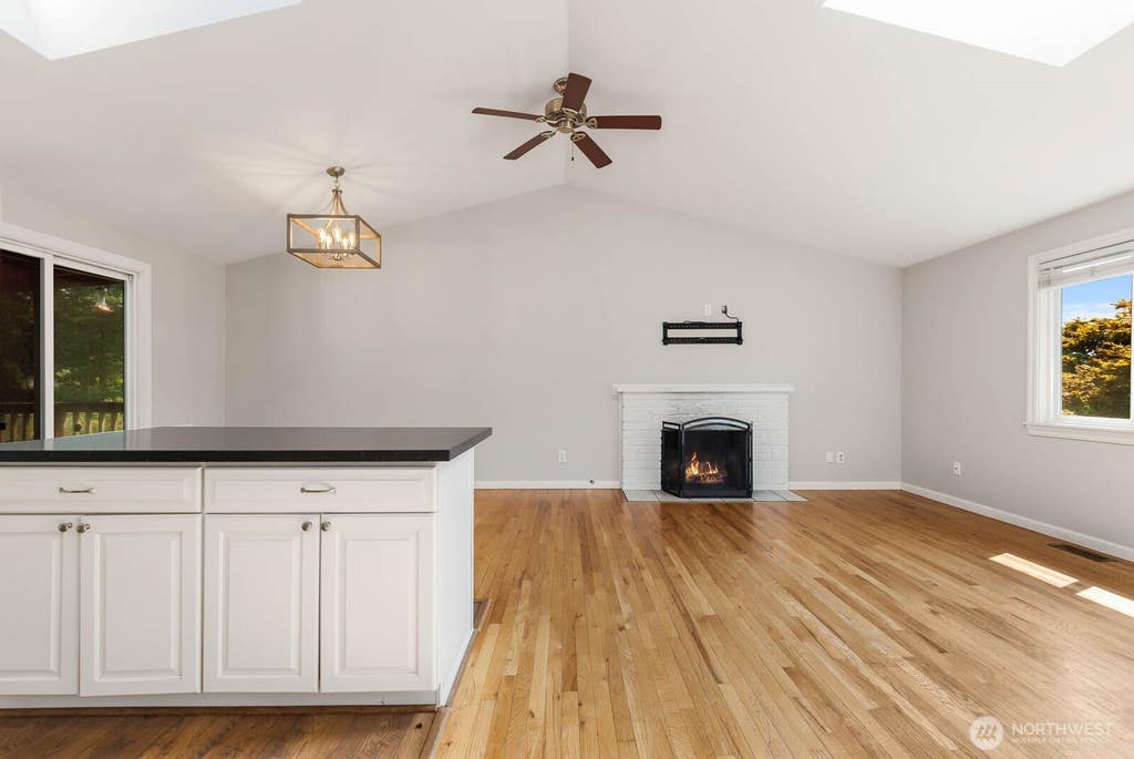 Photo of 12450 169th Ave SE AVE, Renton, WA 98059 (MLS # 2559050)