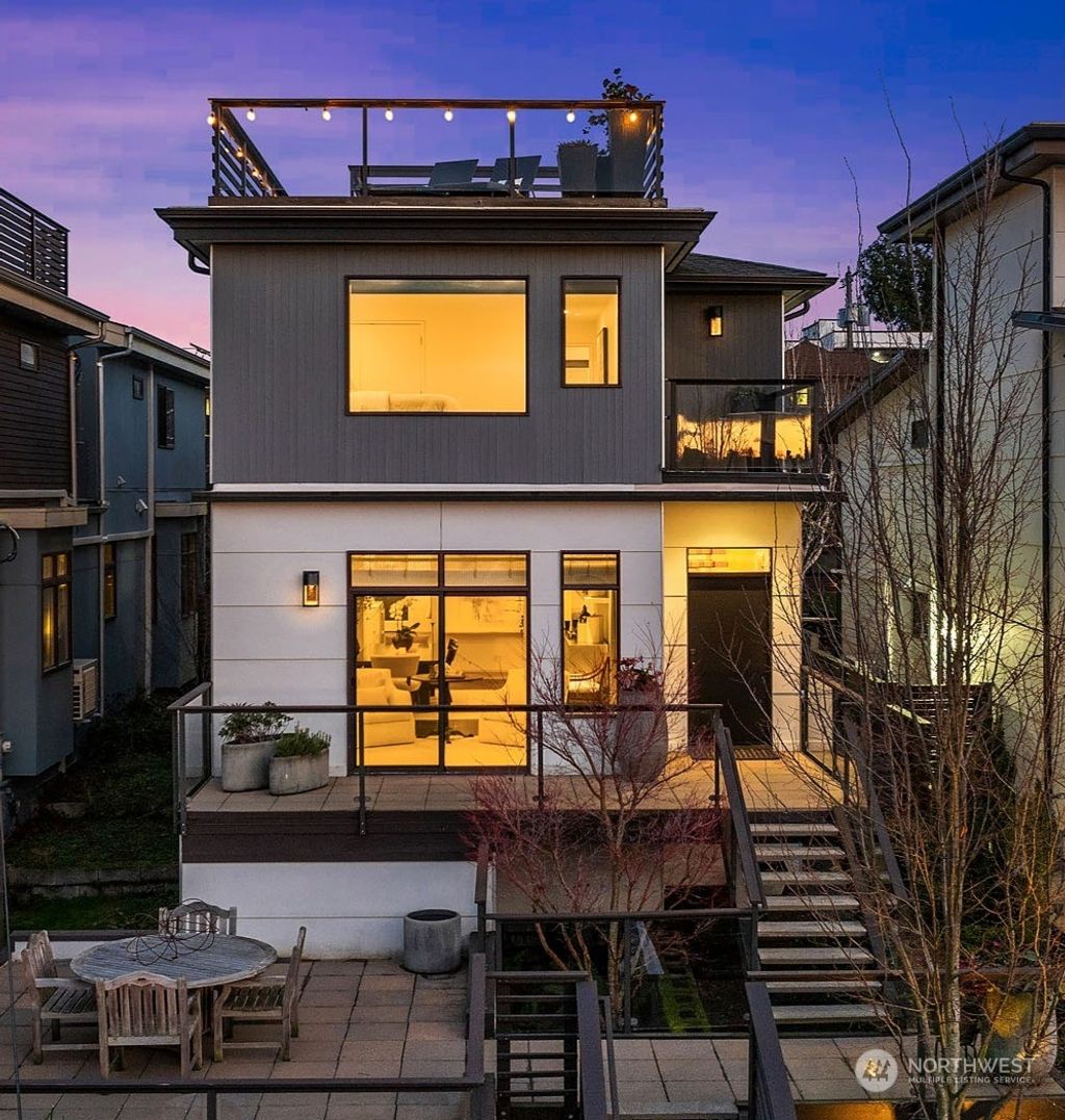 Photo of 2220 Broadway E, Seattle, WA 98102 (MLS # 2321086)