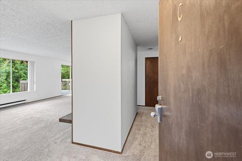 Photo of 19433 28th Avenue NE #C, Lake Forest Park, WA 98155 (MLS # 2579736)