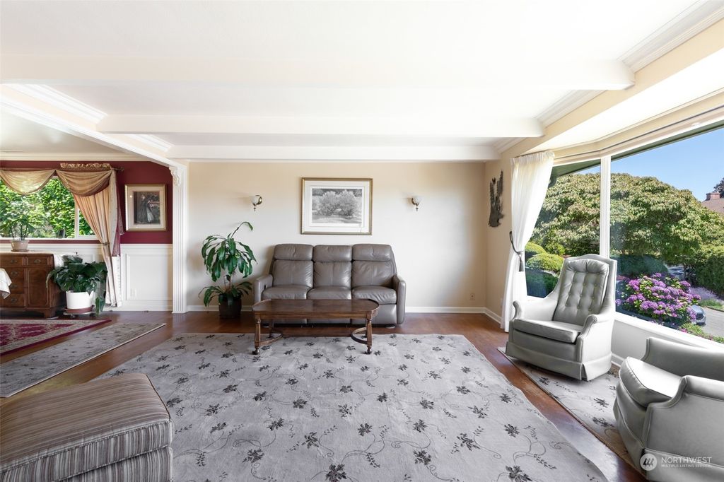 Photo of 6201 51st Avenue NE, Seattle, WA 98115 (MLS # 2268987)