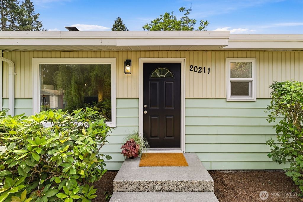 Photo of 20211 24th Avenue NE, Shoreline, WA 98155 (MLS # 2540495)