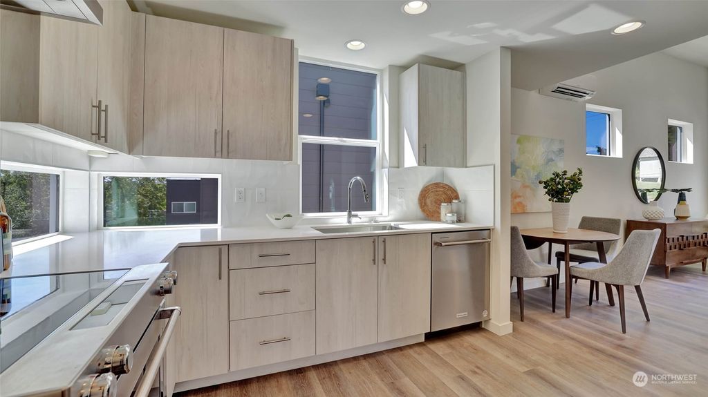 Photo of 2913 S Dearborn Street, Seattle, WA 98144 (MLS # 2062888)