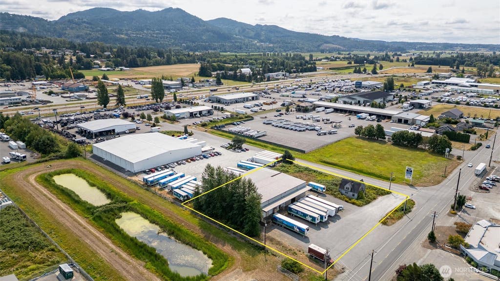 Photo of 3616 Old Highway 99 South Road, Mount Vernon, WA 98273 (MLS # 2570469)