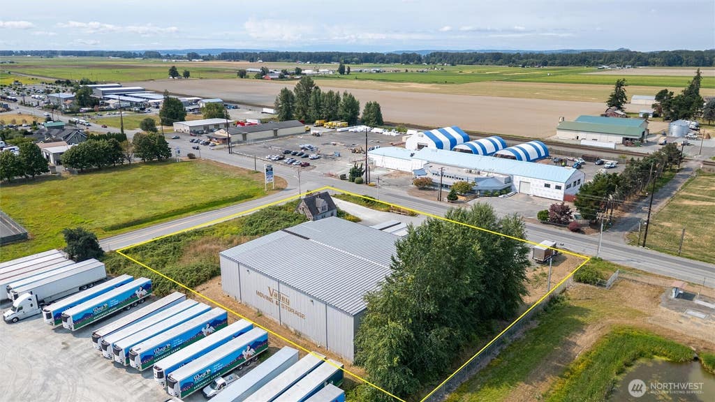 Photo of 3616 Old Highway 99 South Road, Mount Vernon, WA 98273 (MLS # 2570469)