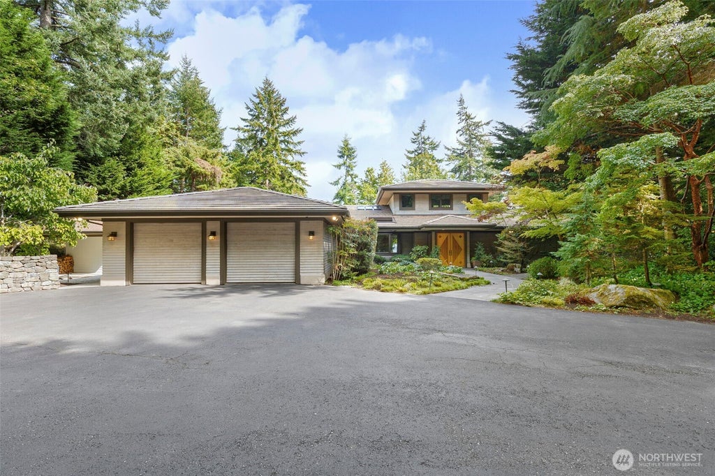 Photo of 11044 NE Boulder Place, Bainbridge Island, WA 98110 (MLS # 2582431)