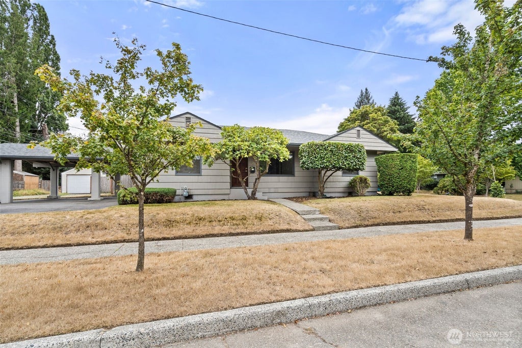 Photo of 1719 8th Avenue SW, Olympia, WA 98502 (MLS # 2567180)