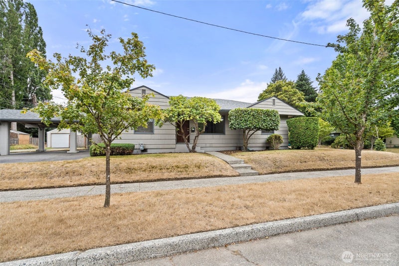 1719 8th Avenue SW