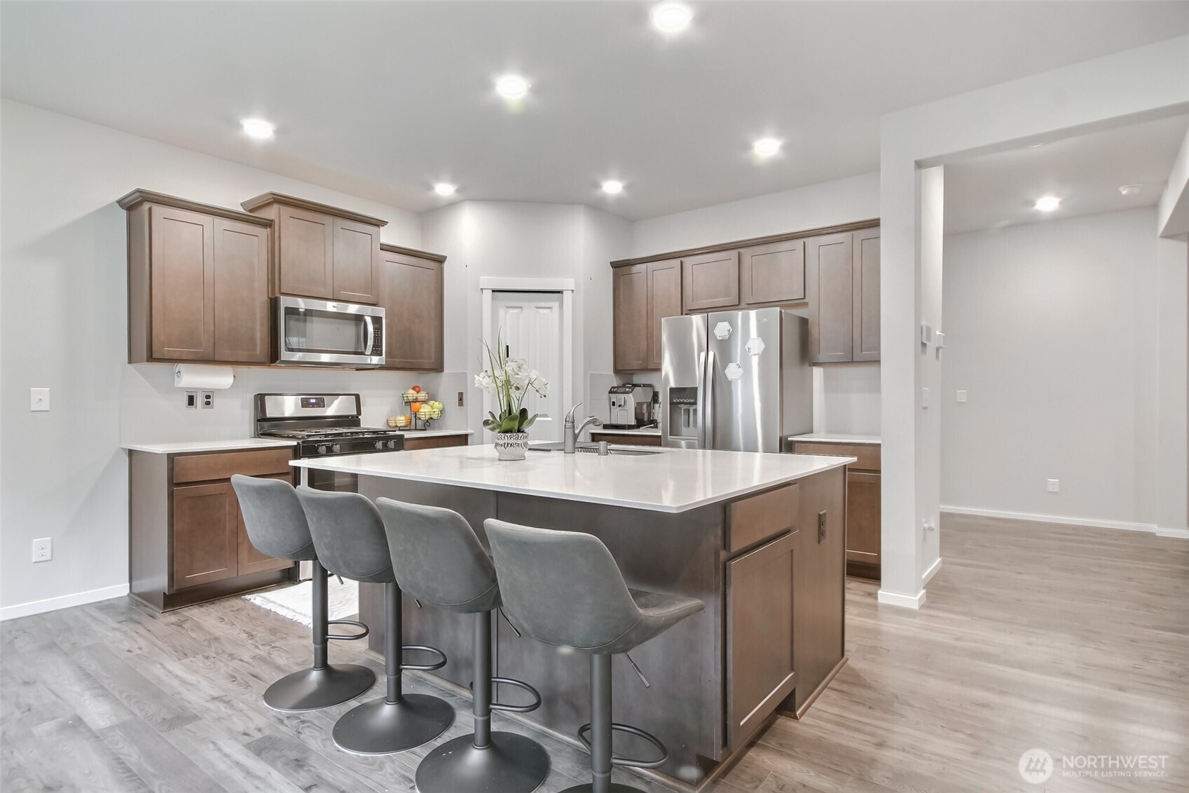 Edgewood, Washington 98371, United States, 4 Bedrooms Bedrooms, ,3 BathroomsBathrooms,Residential,Active,93415