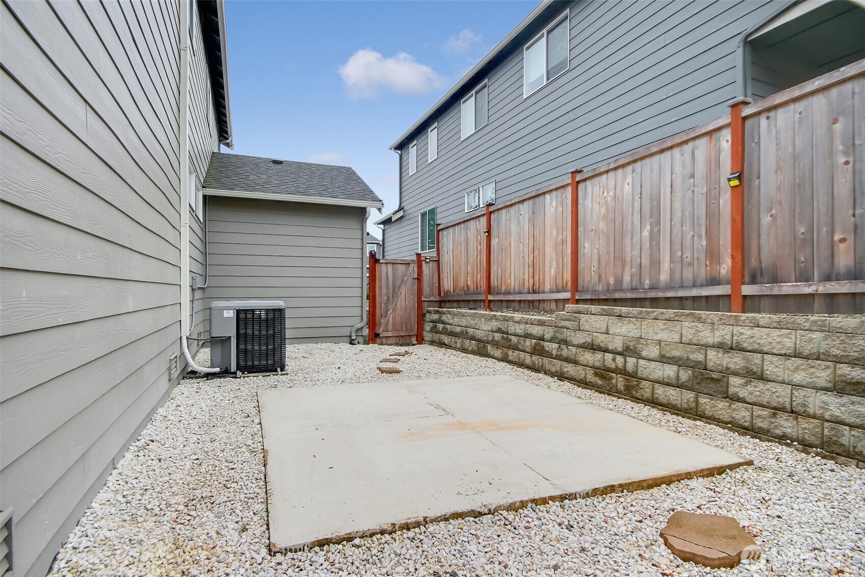 Edgewood, Washington 98371, United States, 4 Bedrooms Bedrooms, ,3 BathroomsBathrooms,Residential,Active,93415